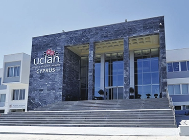 Width: 370px, Height: 274px Academic institution in Canada